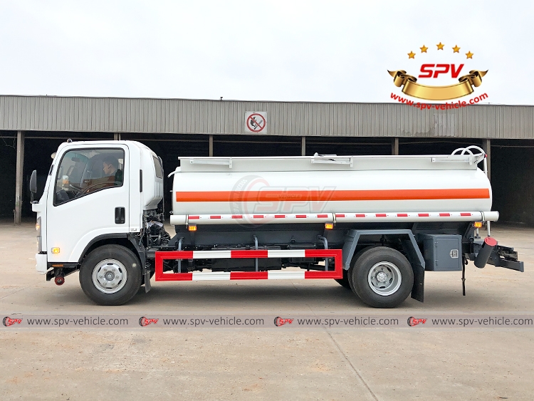 6,000 Litres Fuel Tank Truk ISUZU - LS 6,000 Litres Fuel Tank Truk ISUZU - LS